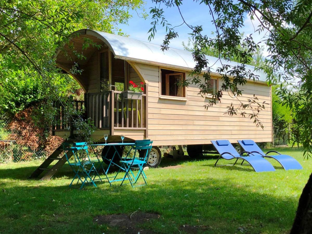 Millygite Chalet-On-Wheels By The River Zewnętrze zdjęcie